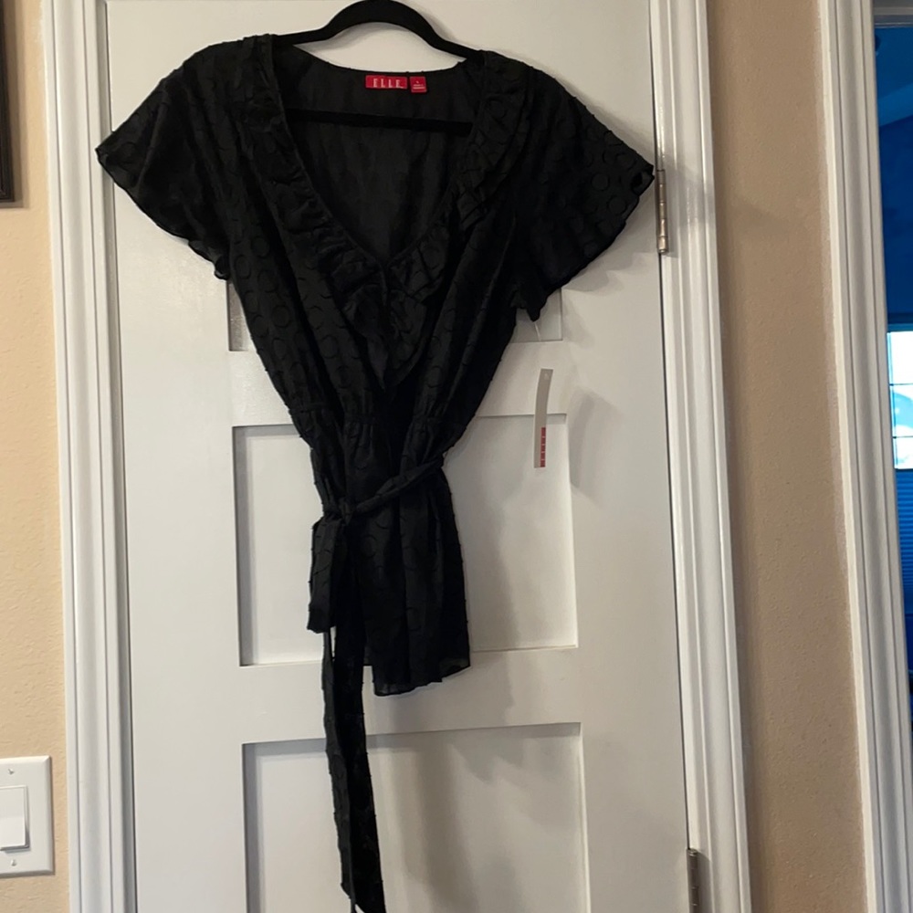 NWT V-Neck Blouse with tie and cute circle pattern